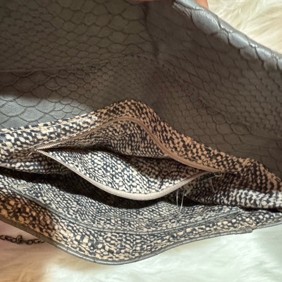 Gray Snakeskin Clutch Bag - Picture 4 of 9